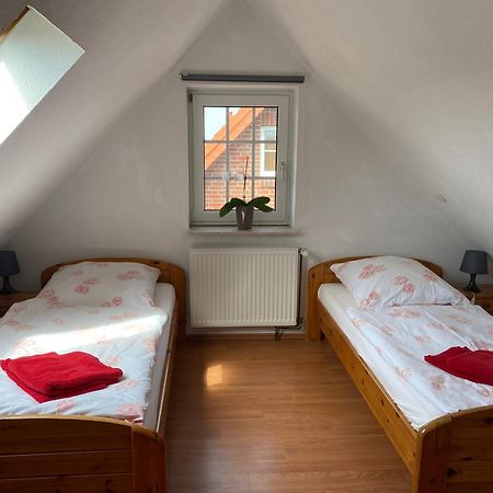 Ferienhaus Hooksiel Mit Sauna Und Kamin Schillig Bagian luar foto
